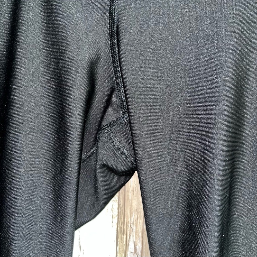 Under Armor Black Compression Leggings - Picture 4 of 7